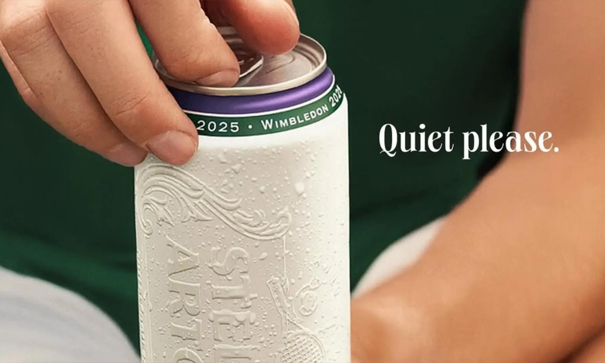 Stella artois dresses to serve at wimbledon 02